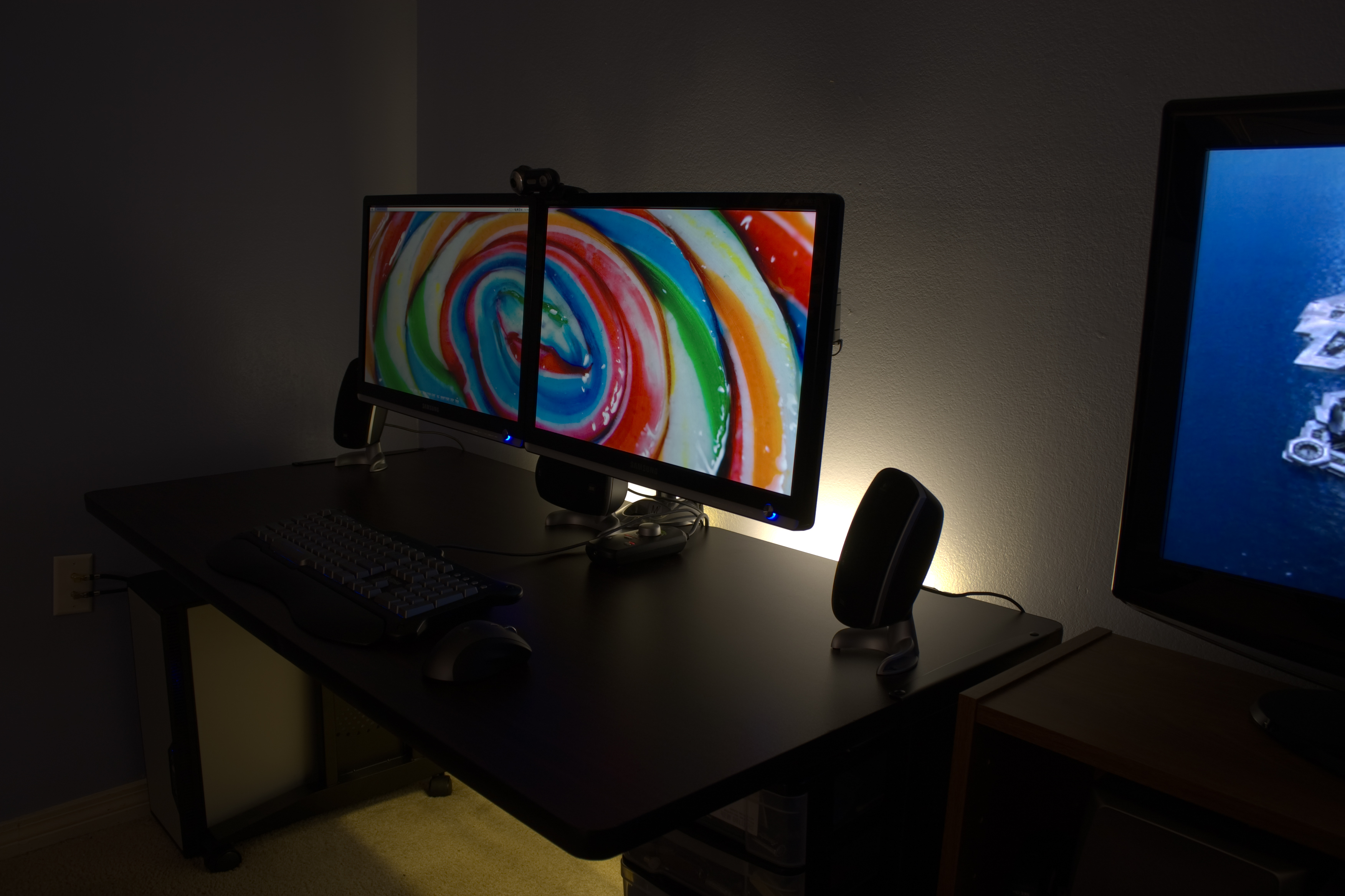 Mr B S Domain Desk View Full Size Photo Details