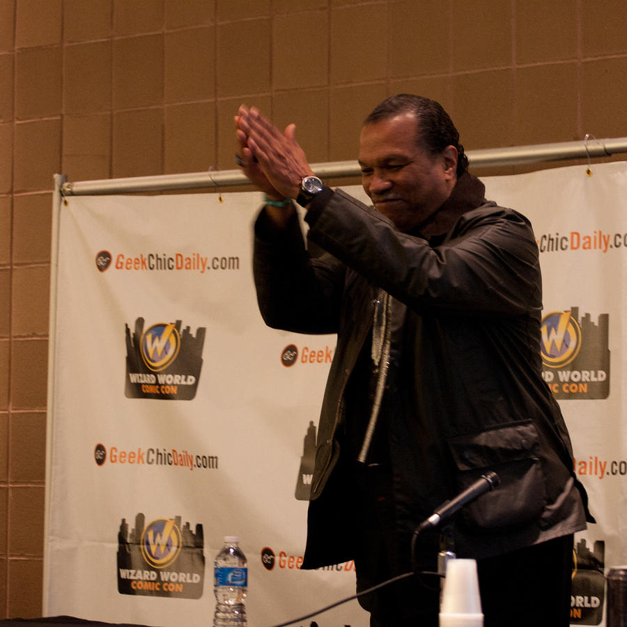 Billy Dee thanks the crowd