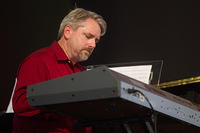 Mike Esneault on keyboard