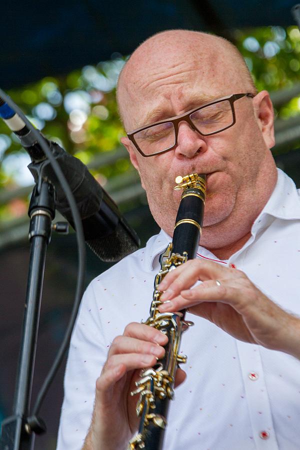 Tim Laughlin on clarinet