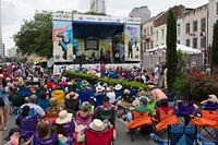 Crowd for Jonno and Bayou Deville