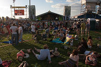 Gentilly Stage crowd for FeistJ