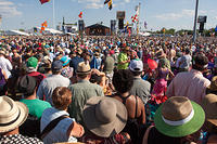 Huge Acura crowd for Bruce Springsteen