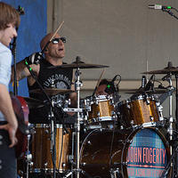 Kenny Aronoff on drums